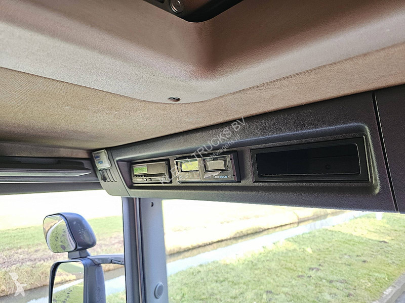 Camion Scania P320 6X2*4 AMBERET FRIGO