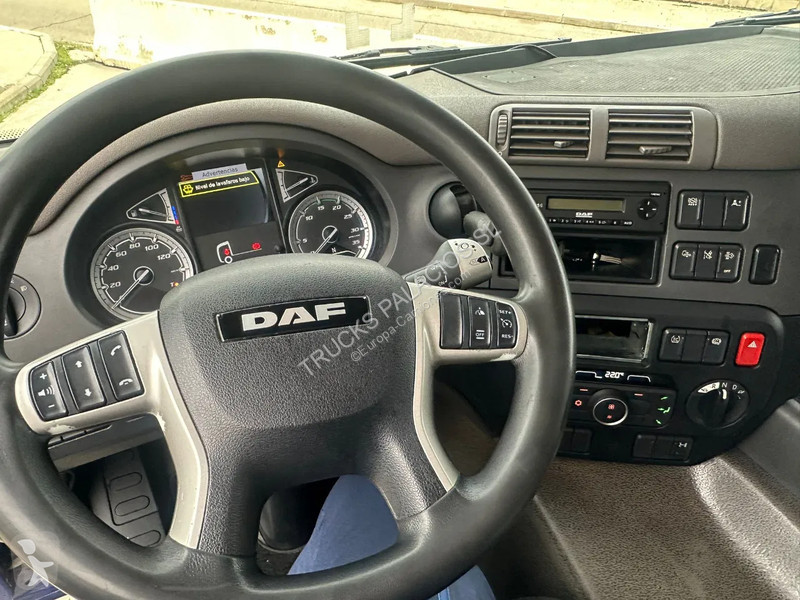 شاحنة DAF 320 tauliner