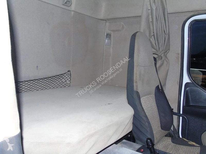 شاحنة Renault 410DXI + 8X4 + MANUAL + SPRING