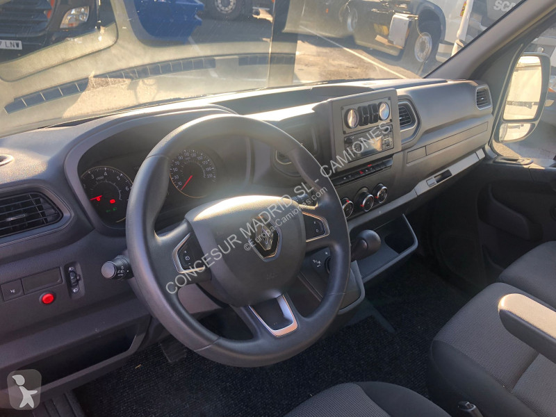 شاحنة Renault  2.3  180 c.v.  FURGON PARA 2...