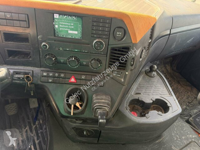 Betonárske zariadenie Mercedes AROCS 3742 8x4...
