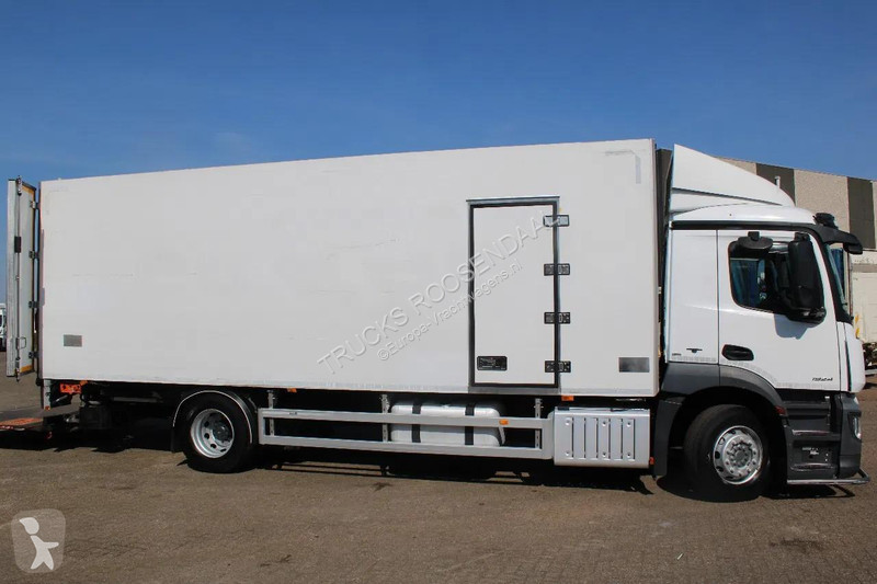 شاحنة Mercedes 1924 + THERMO KING 1200 + LIFT +...