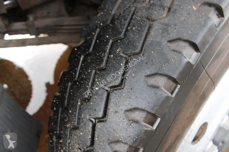 Camion MAN 50 .414 + 8X4 + SPRING SPRING + MANUAL