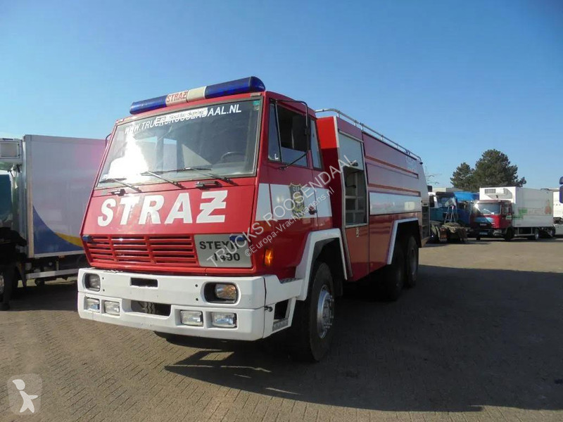 شاحنة Steyr 1490 + Manual + 6X6 + 16000 L + TATRA