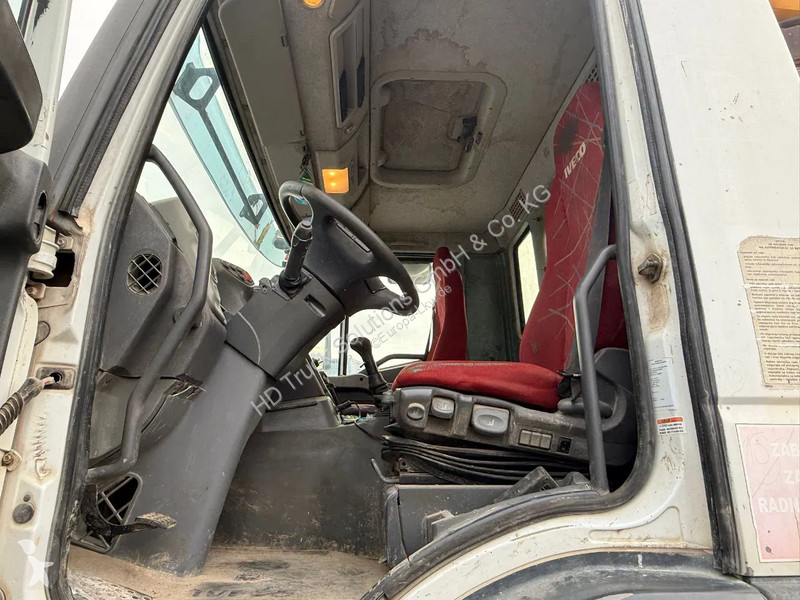 شاحنة Iveco 440T41 trakker 440 8x4 28M SERMAC