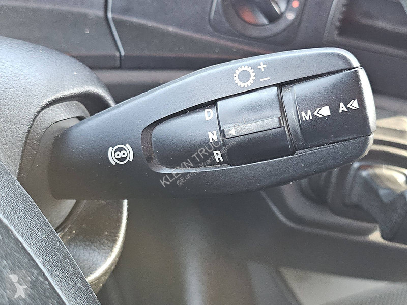 شاحنة Mercedes ATEGO 1224 AIRCO TAILLIFT