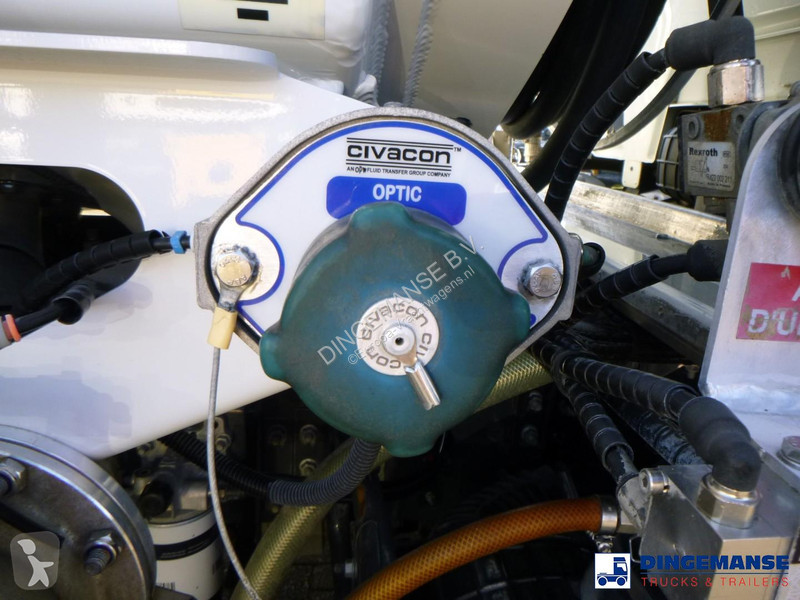 شاحنة Renault 270 dxi 4x2 fuel tank 13.3 m3 / 4...