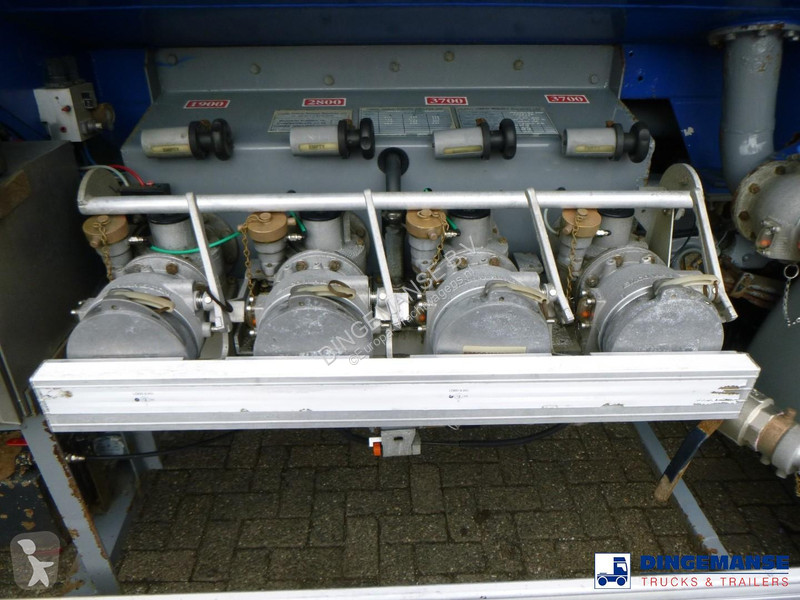 شاحنة Scania 230 DB 4x2 RHD fuel tank 12.4 m3 /...