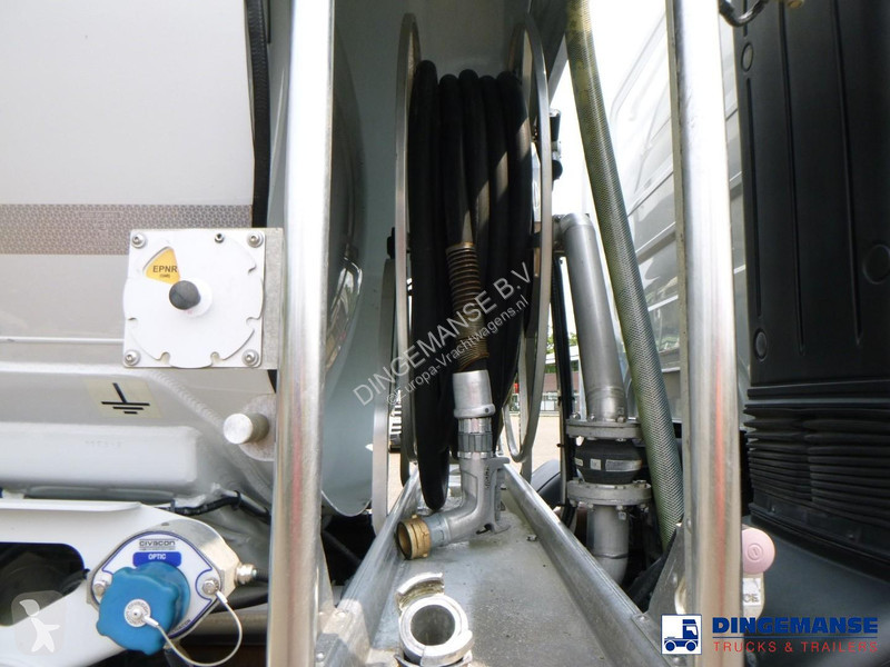 شاحنة Renault 270 dxi 4x2 fuel tank 13.7 m3 / 4...
