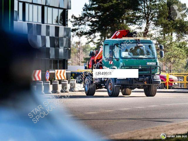 شاحنة Renault MIDLUM 240 DXI 4x4 Palfinger...