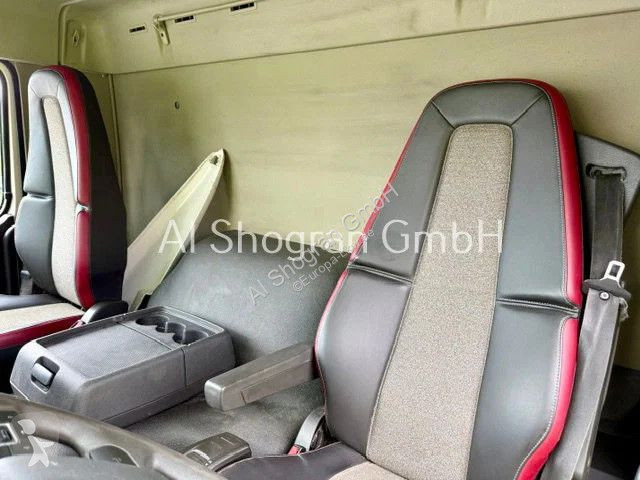 شاحنة Volvo / 8x4 / Blatt - Luft / Eu6