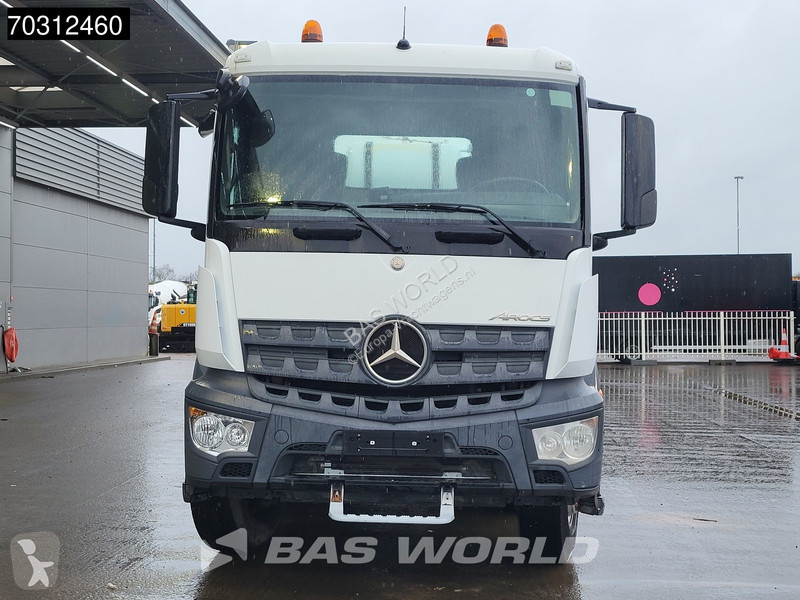 Betonárske zariadenie Mercedes 3240 8X4 9m3...