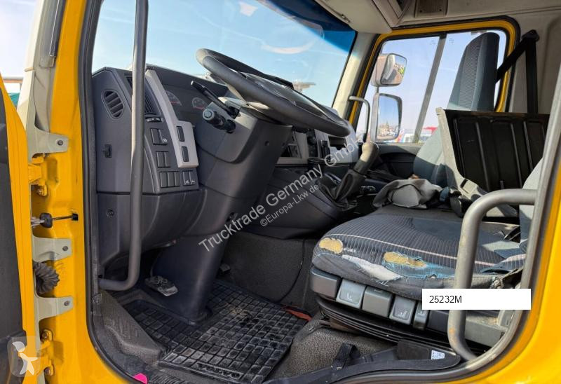 Camion Volvo 638 FLL-280 / Dieselpumpe fehlt