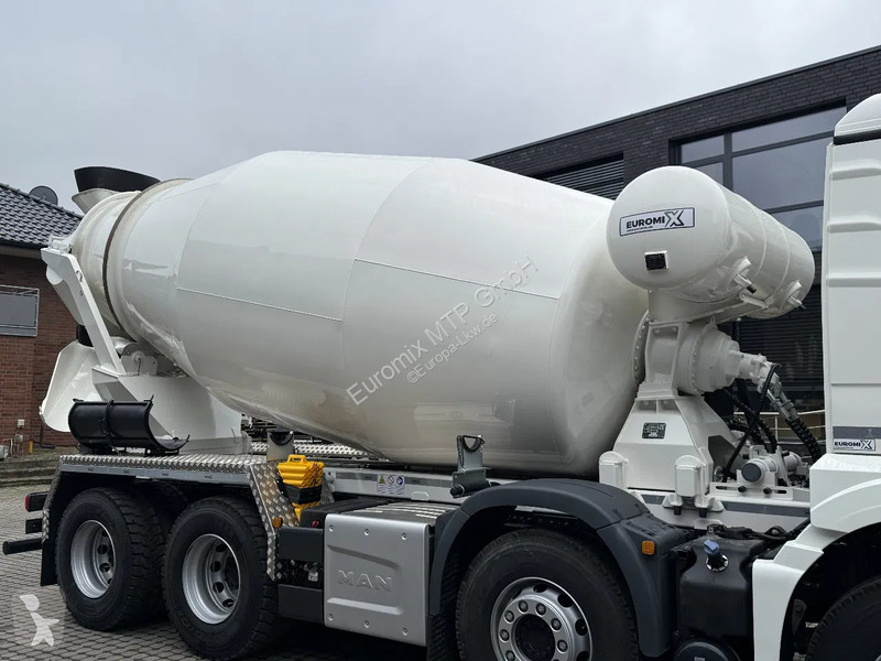 شاحنة MAN TGS TGS 8x4 / Euromix MTP EM 10 L