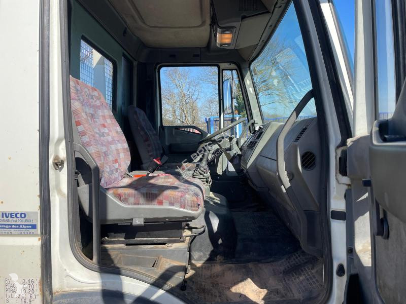 Nosič strojů Iveco EUROCARGO 65E12