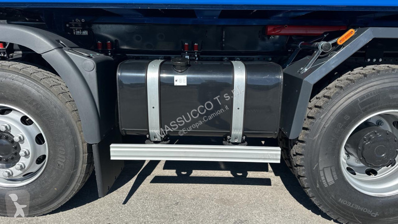 شاحنة MAN TGS 41.520 8x4
