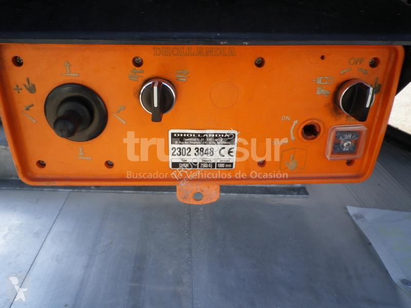 شاحنة Renault ejes 6x2*4 D320