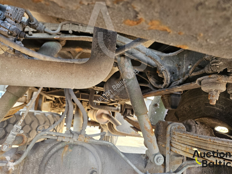 Kamión Volkswagen VW-MAN 8.136