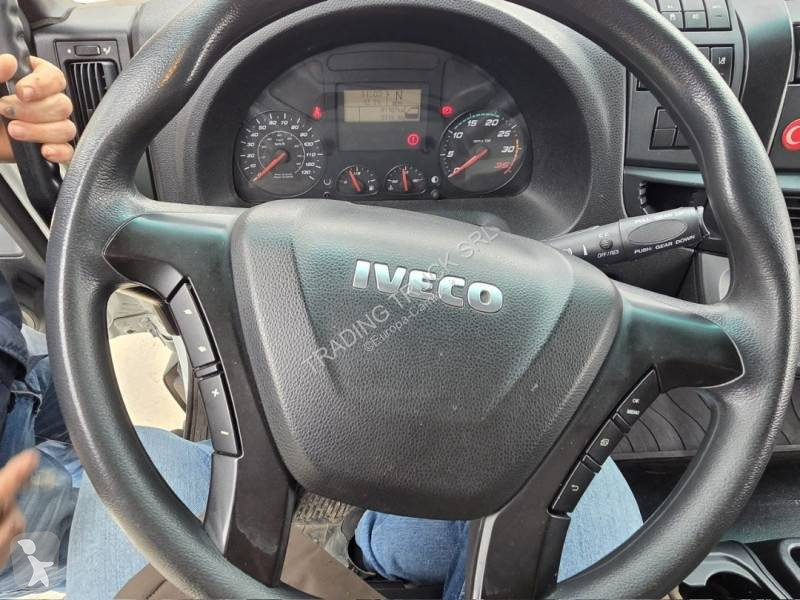 شاحنة Iveco