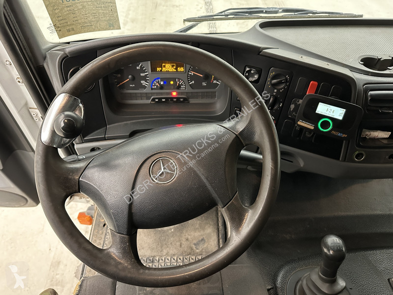 شاحنة Mercedes 1324