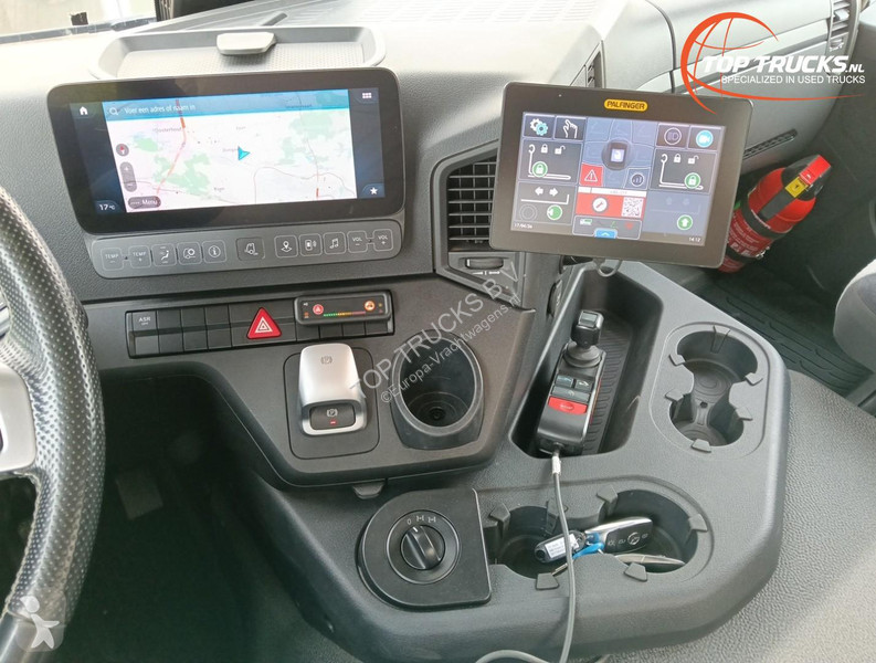 شاحنة Mercedes 4146 8x4 Palfinger 24t....