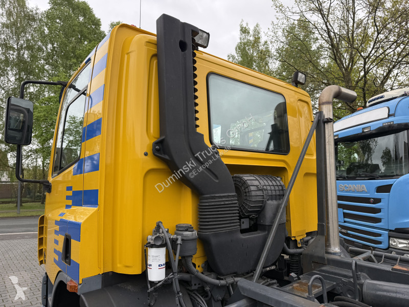 Camion DAF CF 220 Haken Ex-Flughafen