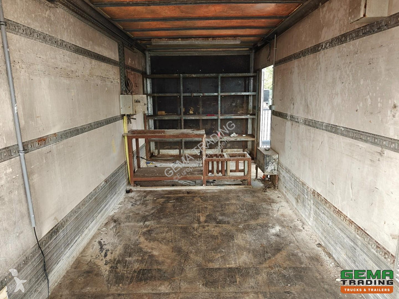شاحنة MAN TGA 6x2 Sleeper Cab Euro3 - Enclosed...