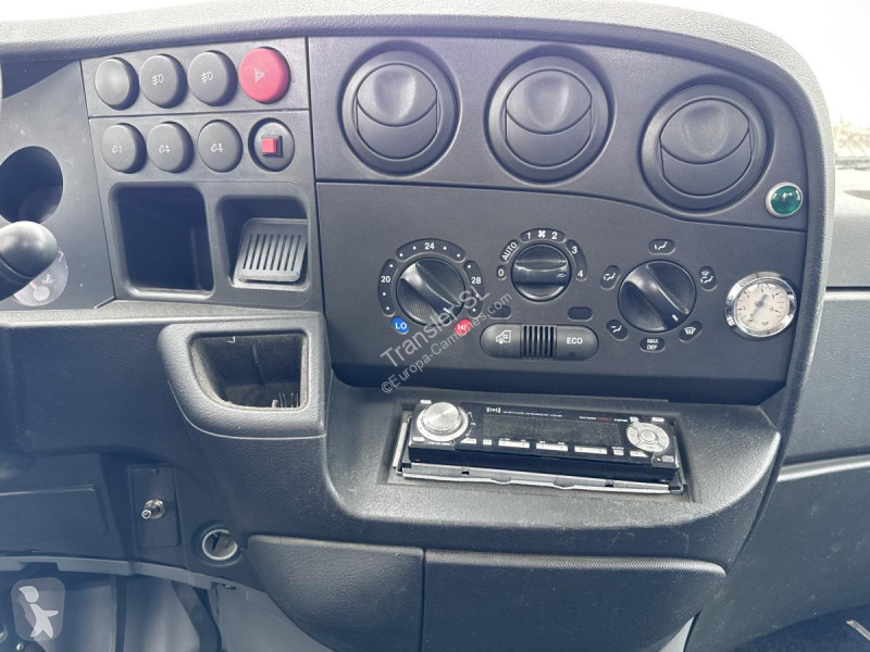 Iveco  40C17 semi-trailer truck