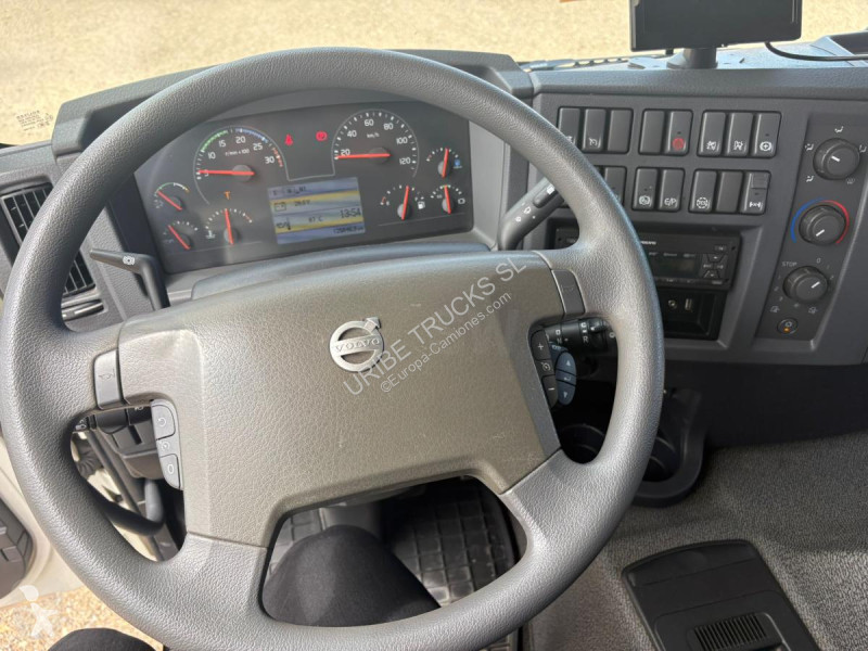 Camion Volvo 340