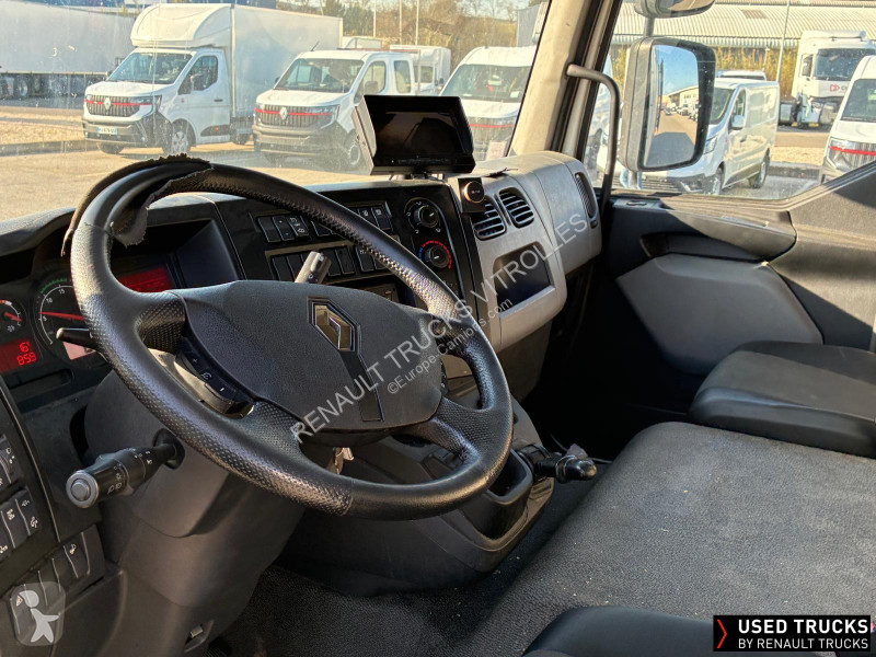 شاحنة Renault D Cab 2.1