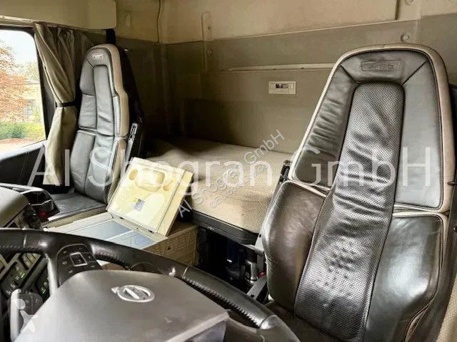 Camion Volvo 16750 6x4/Kran Epsilon...