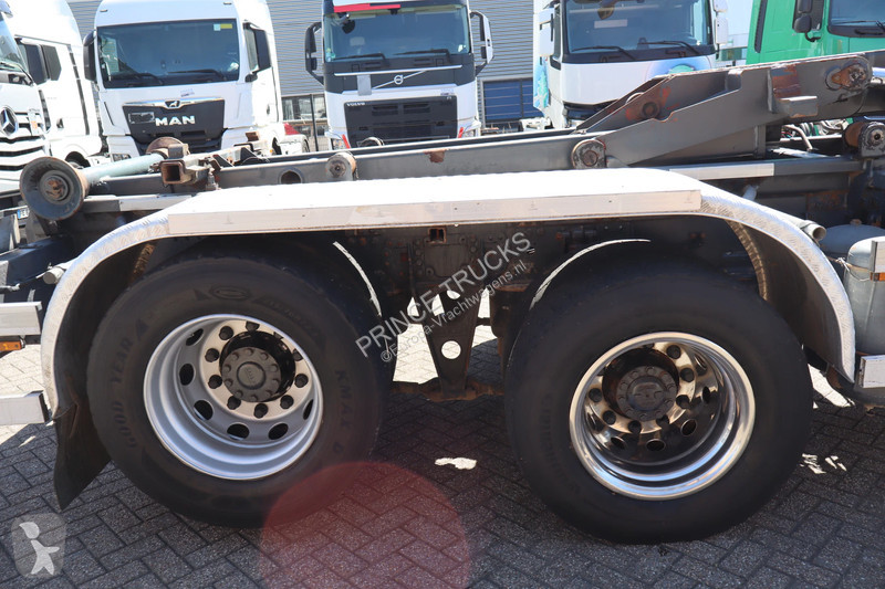 شاحنة DAF 105460 * MANUAL * CONTAINER * 6X2 *...