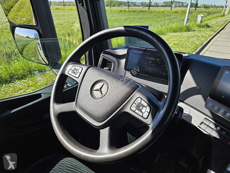 شاحنة Mercedes ACTROS Schnelllifter