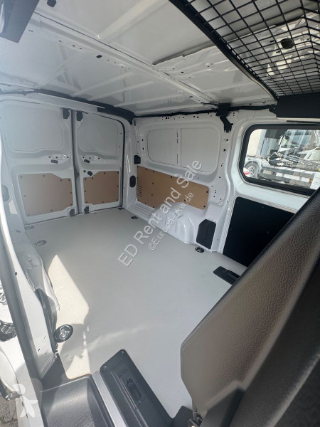 Nyttofordon Opel Vivaro Flex Space AHK/HolzBoden