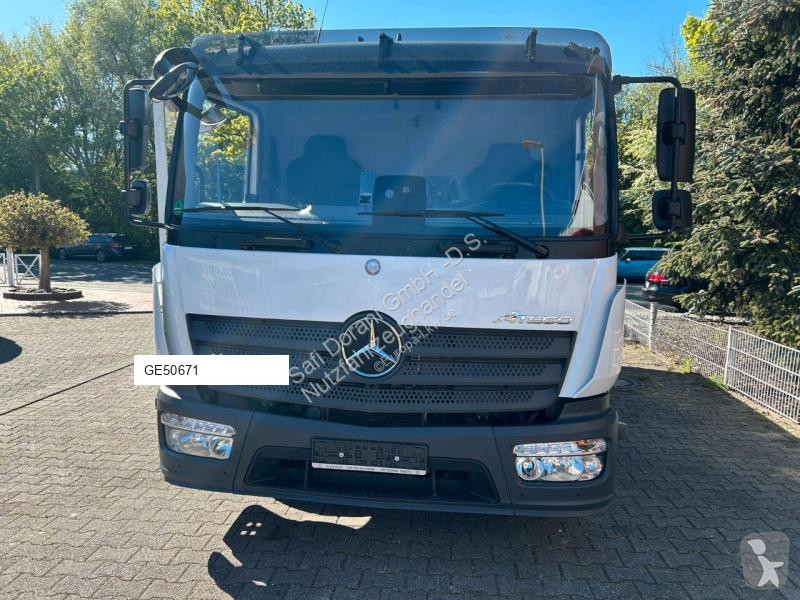 شاحنة Mercedes 066D