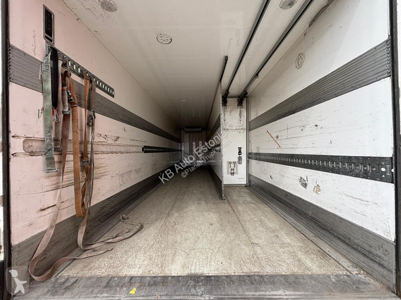 شاحنة Volvo FM 370 6x2*4 MITSUBISHI TU100 / BOX...