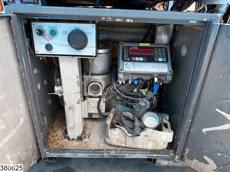 شاحنة Volvo 250 EURO 3, 10500 Liter, 4. Comp, PTO