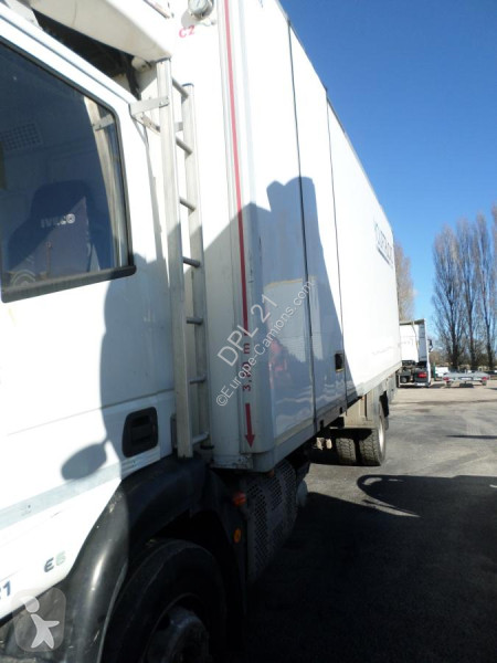 شاحنة Iveco 160E21