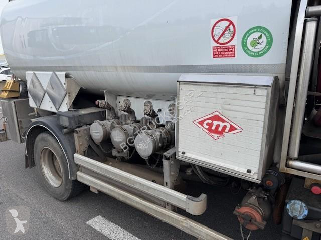شاحنة Renault 220 DXI