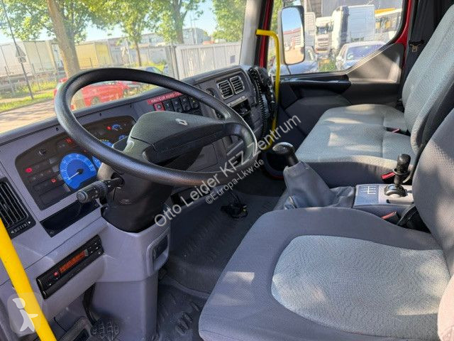 Vrachtwagen Renault M 180  STROM AEGAT  220 V