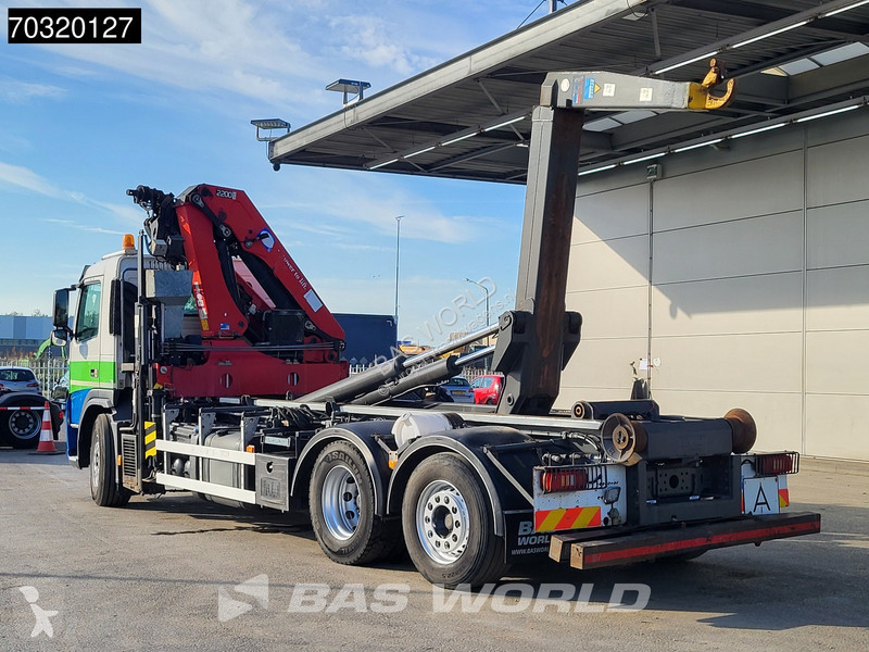 شاحنة Volvo FM 370 6X2 HMF 2200-K3 Kran Crane...