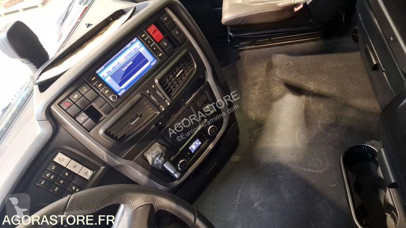 Tracteur Iveco 440S42