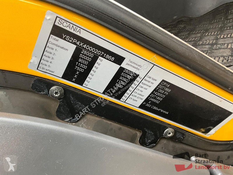 Lastbil Scania 360 B 6X4*4 met 10m³ 2 zijden...
