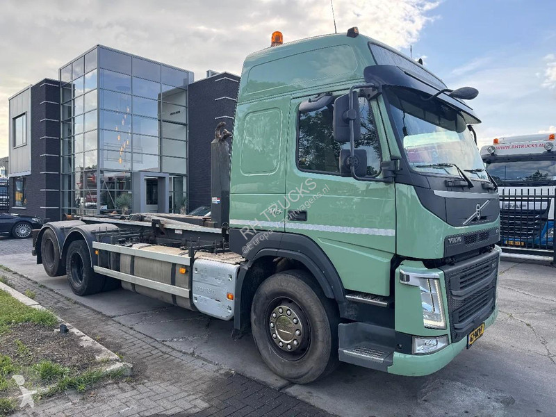 Camion Volvo 6X2 EURO 6 VDL 21T HOOK