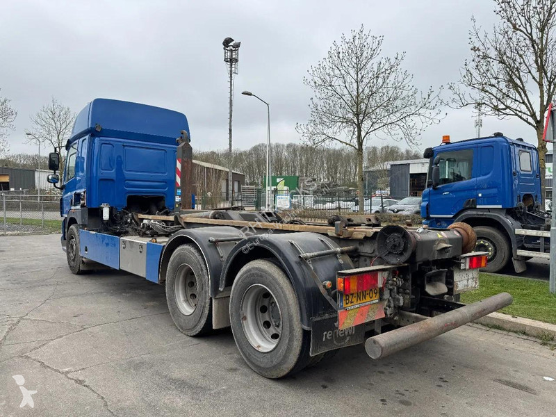 شاحنة DAF 6X2 - EURO 5 + VDL HOOK + LIFT AXLE