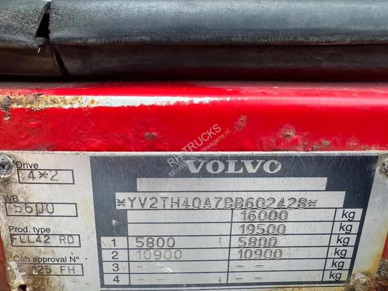 شاحنة Volvo FL 260 4X2 EURO 5 SIDE DOORS ZEPRO...