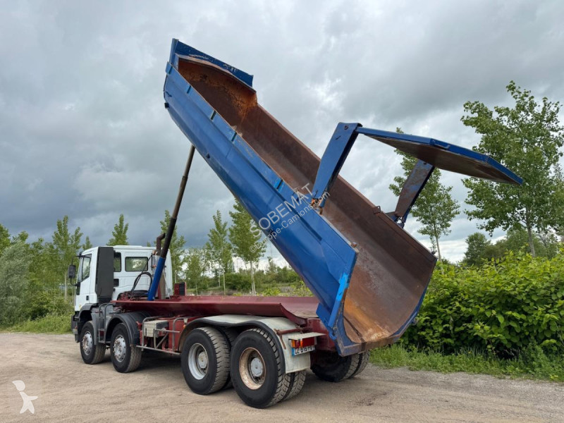 شاحنة Iveco 410E42