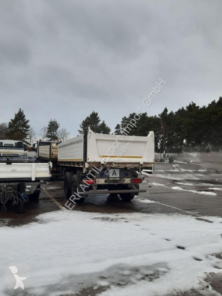 شاحنة Iveco + Anhänger + Schiebenschild +...