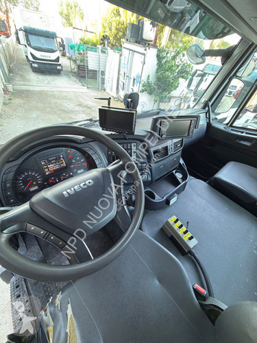 Ciężarówka Iveco X-Way 460