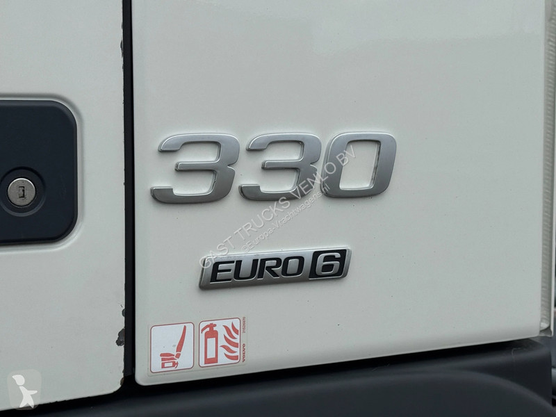 شاحنة Volvo 330 6x2*4 BDF + Lift Only 309Tkm!...
